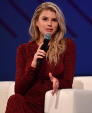 Charlotte McKinney Film Liste (Filmografie) Charlotte McKinney Film Liste (Filmografie)