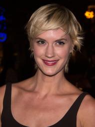 Lauren Lee Smith Lauren Lee Smith